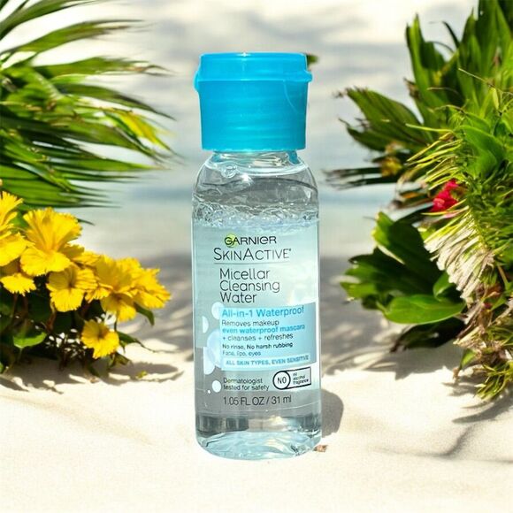 Garnier SkinActive Micellar Cleansing Water Travel Size 1.05 fl oz - Picture 2 of 9